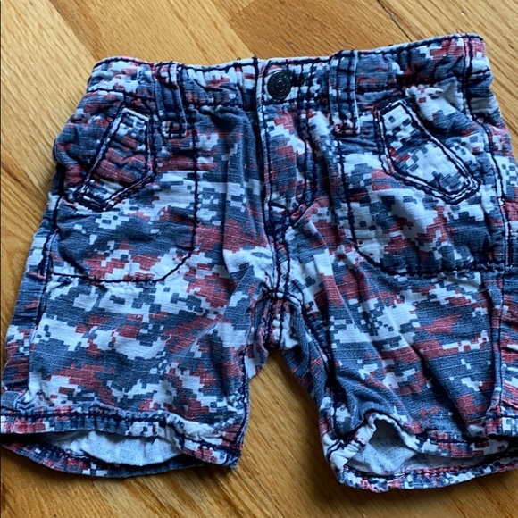 True Religion boys short - Picture 2 of 7